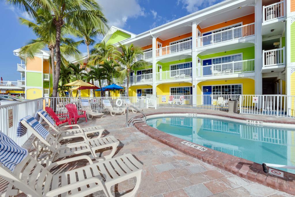 Pierview Hotel And Suites Fort Myers Beach Exterior photo